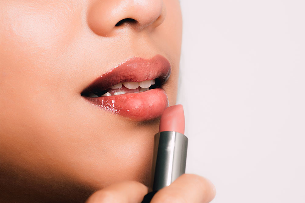 Mistakes to Avoid While Choosing and Applying Lipsticks